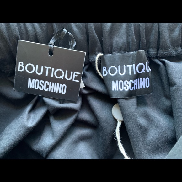 Moschino boutique black pleated skirt - Picture 2 of 5